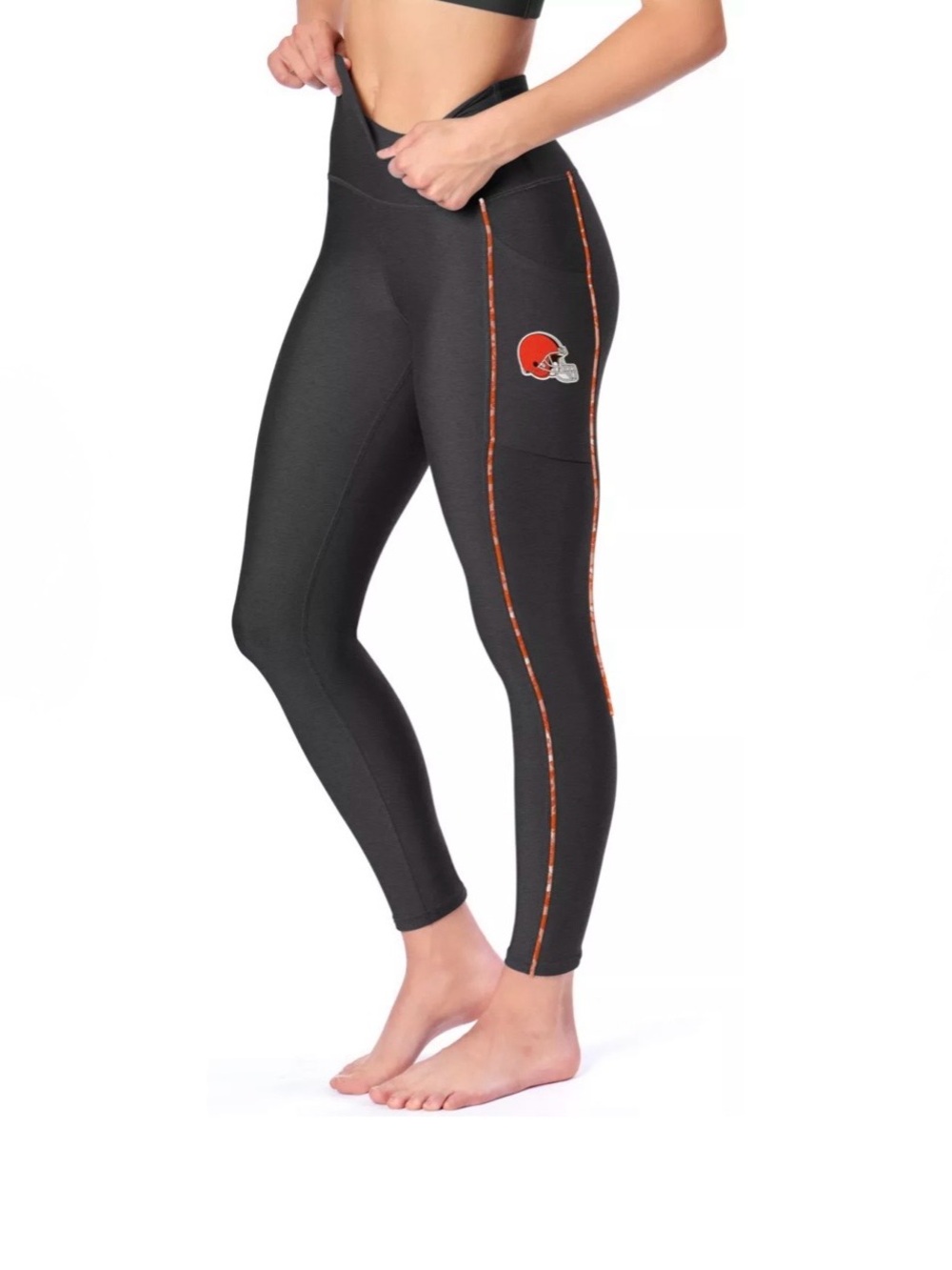 NWT Cleveland Browns Certo Women's Assembly Piping Leggings Size Medium $70 MSRP